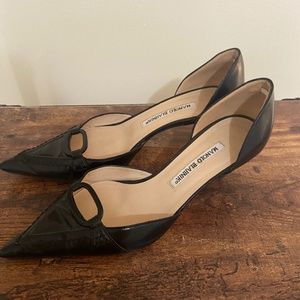Manolo Blahnik Black Leather Patent Trim Heels
